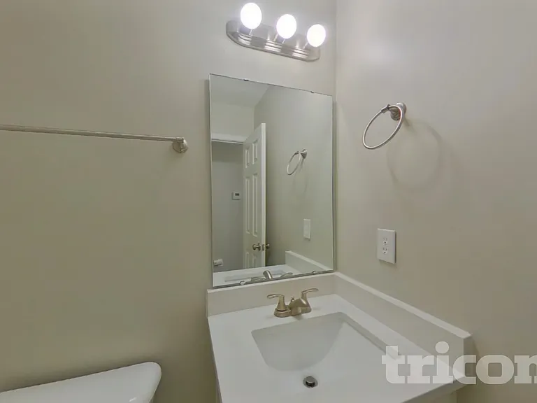9514 Parkridge Dr — Photo 13