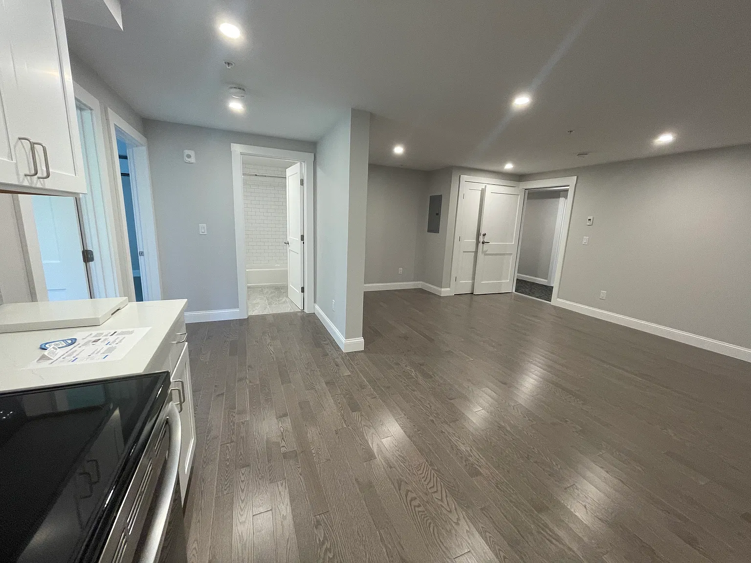 2 bed, 845 sqft, $2,750 — Photo 3