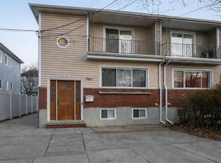 149-49 257th St, Jamaica, NY 11422