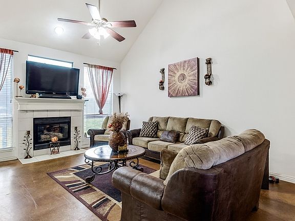 4th image of 305 Ravenna Rd