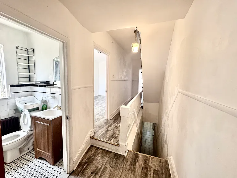 1903 S 10th St #2 — Photo 8