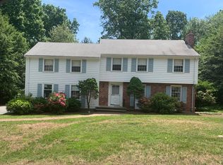 22 Mayflower Rd, Winchester, MA 01890