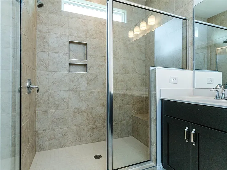 306 Clementine Dr — Photo 23