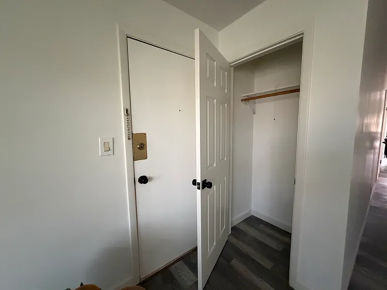 1011 S 13th Ave — Photo 7