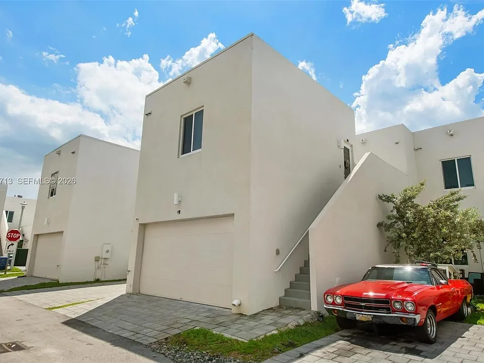 6663 NW 103rd Pkwy #STUDIO
