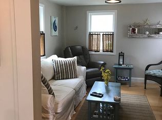 14 Myrtle Ave, Oak Bluffs, MA 02557