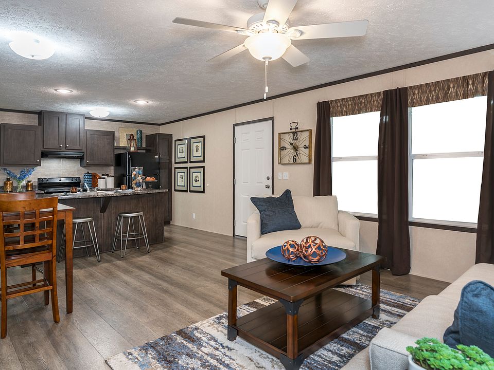 2nd image of 724 Sarina Ct