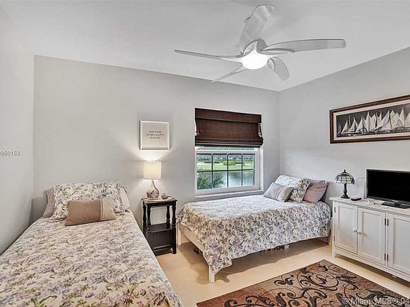 4th image of 10631 NW 14th St APT 222