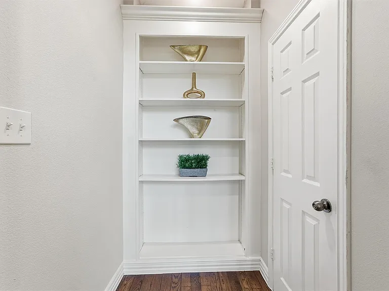 5507 Opal Cove Ct — Photo 8