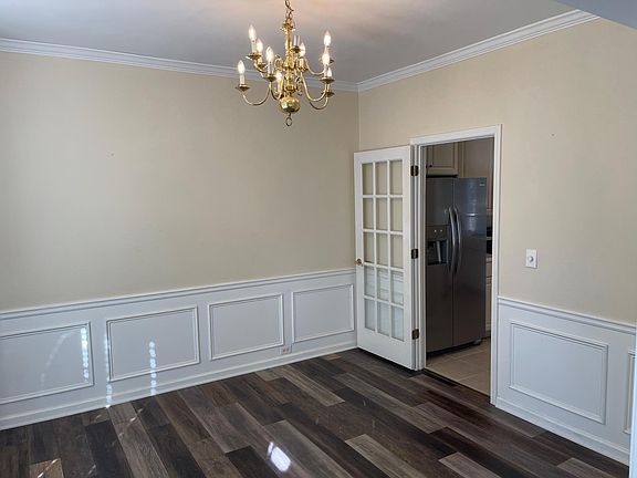 4th image of 2219 Wilmington Cir NE