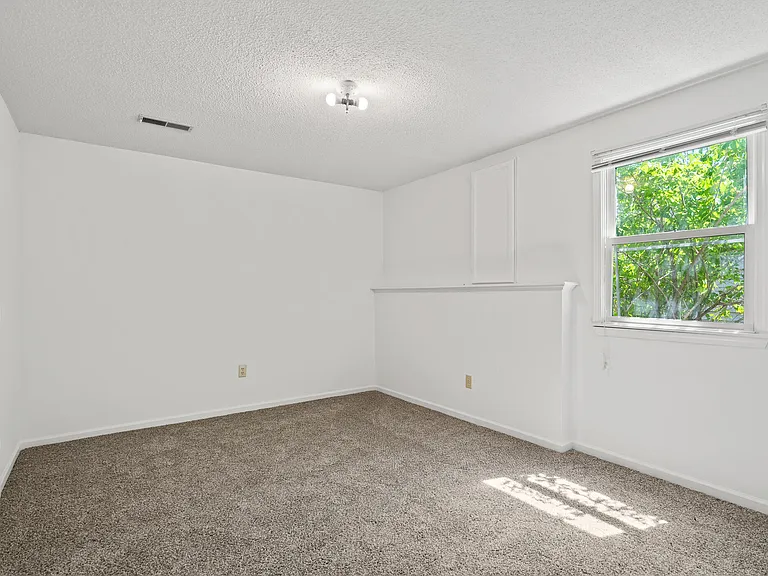 2601 Hillshire Dr — Photo 35