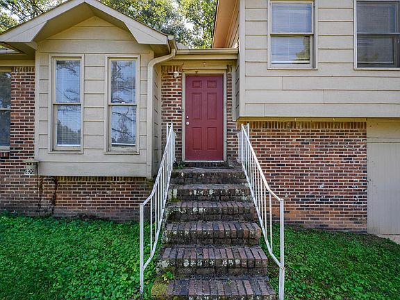 4th image of 525 15th Ct NW