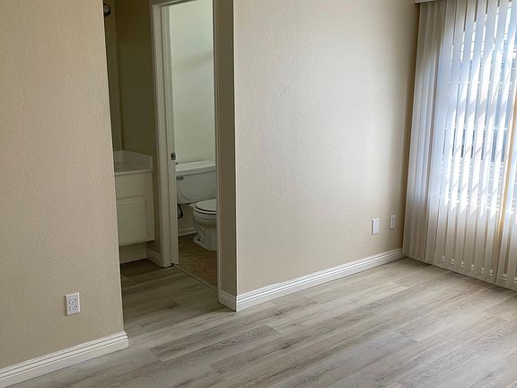 5th image of 6420 Fulton Ave