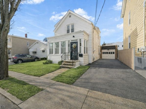 416 2nd St