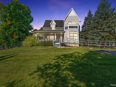 1476 County Farm Rd, Howell, MI, 48843