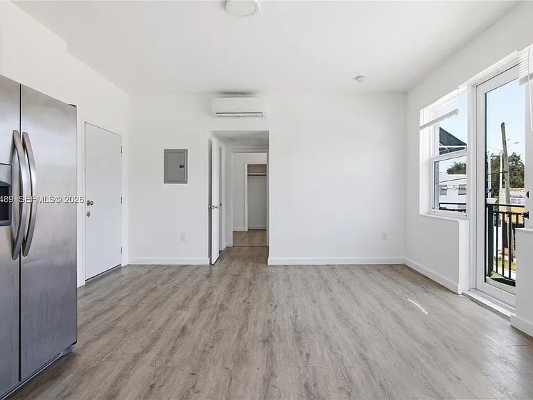 402 NW 12th Ave #205 — Photo 5