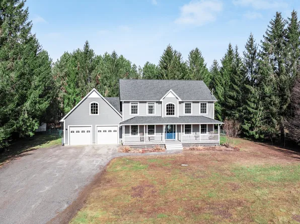 35 Bonnie Lea Drive, Hermon, ME 04401