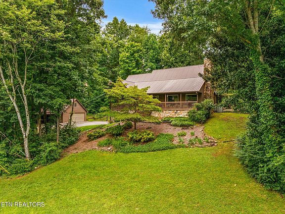 4th image of 7820 Jefferson Oaks Dr
