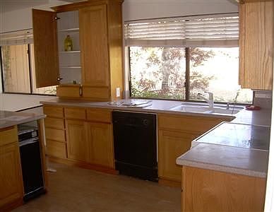 2nd image of 6020 Verner Ave