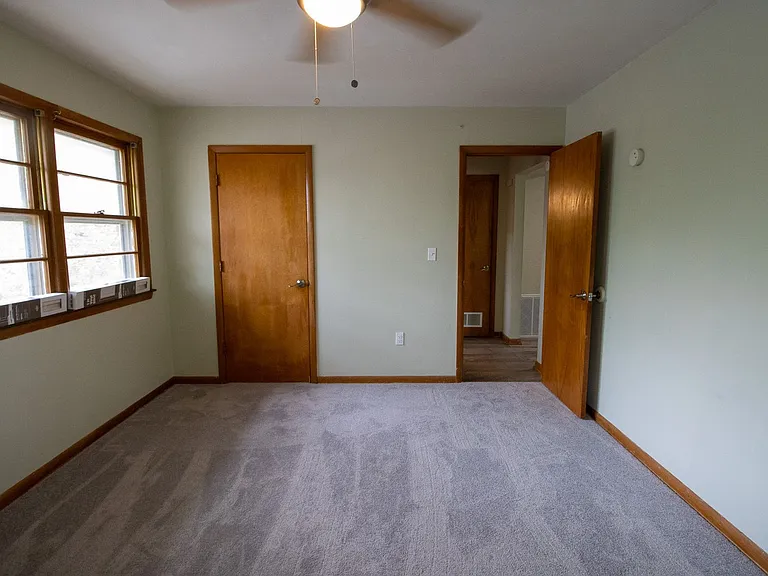 3201 Martha Dr — Photo 3