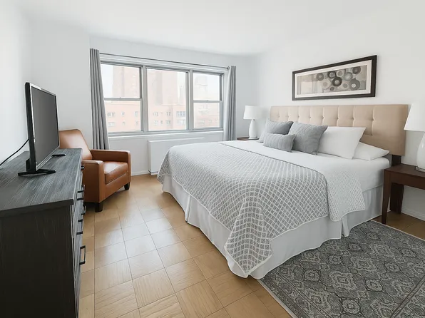 245 East 63rd Street image 5 of 12