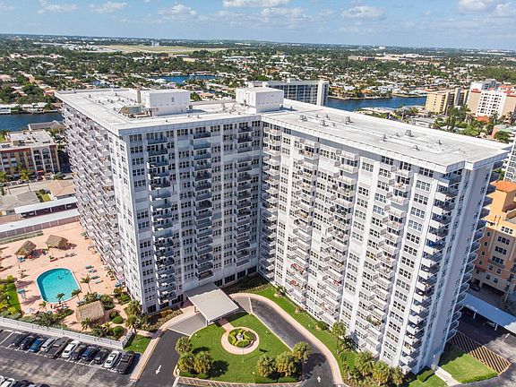 3rd image of 405 N Ocean Boulevard #103