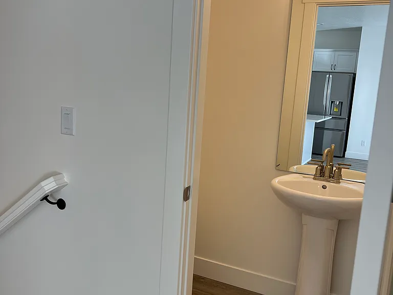 1002 W Mountain Hollow Way — Photo 3