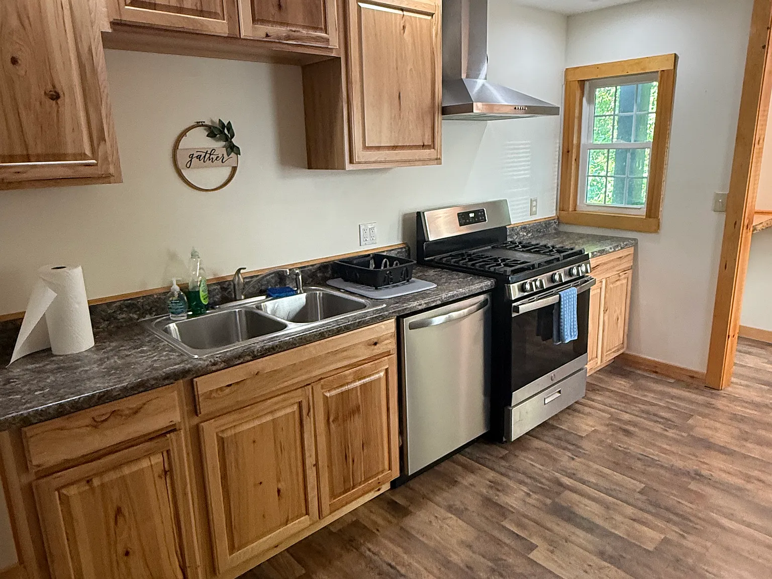39 Shepard Ave — Photo 3
