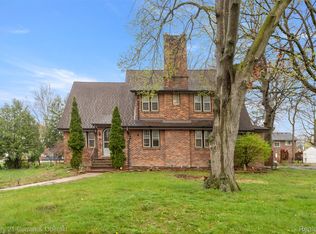 9045 Riverdale, Redford, MI 48239