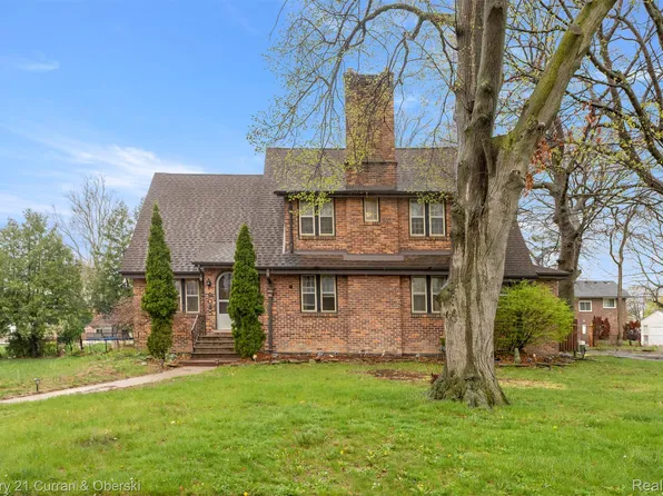 9045 Riverdale, Redford, MI 48239