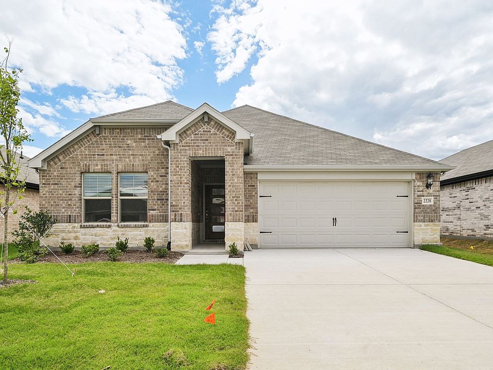 1st image of 2228 Lone Star Ln