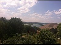 1st image of 593 Crescent Dr