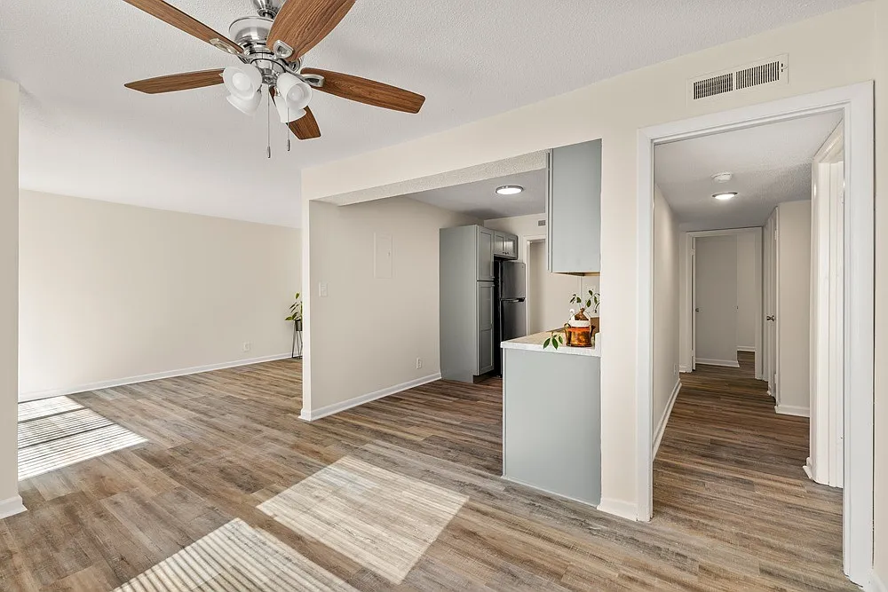 New Hanover Village Apartments — Photo 4