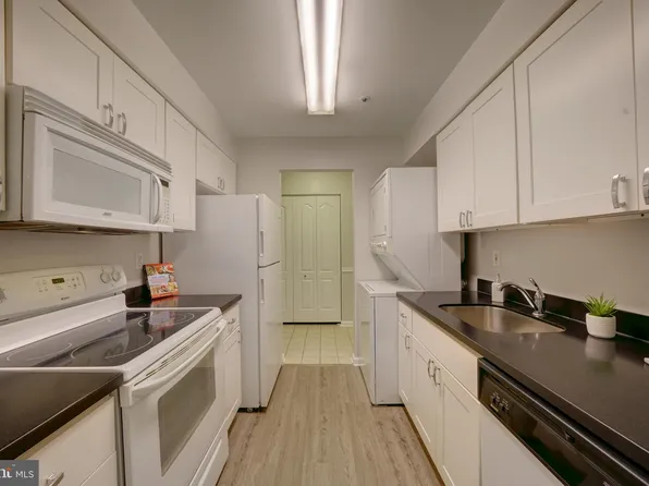 8489 Falls Run Rd Unit C, Ellicott City, MD 21043