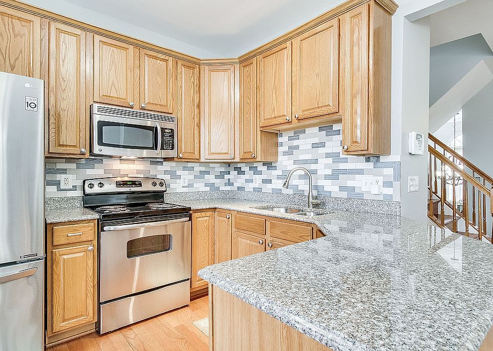 1st image of 107 Cameron Parke Ct