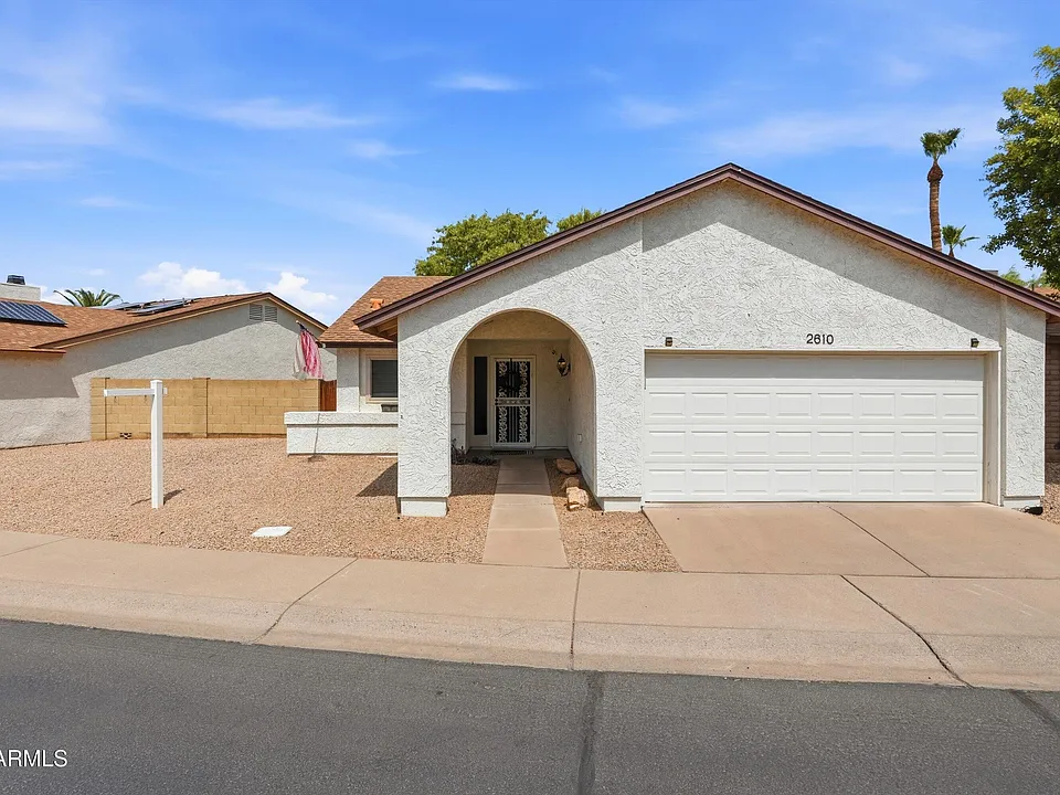 2610 W Hearn Rd