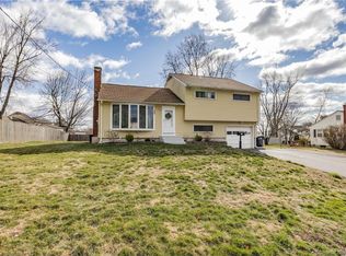 104 Brewster Rd, Enfield, CT 06082