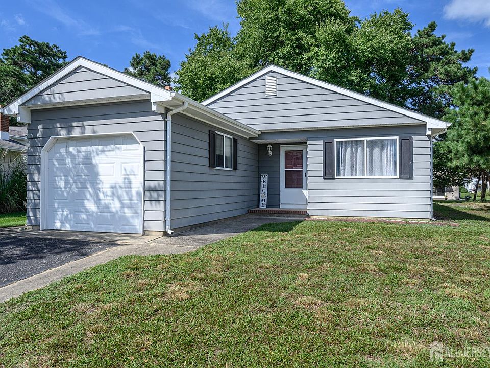 1st image of 50 Rodhos St