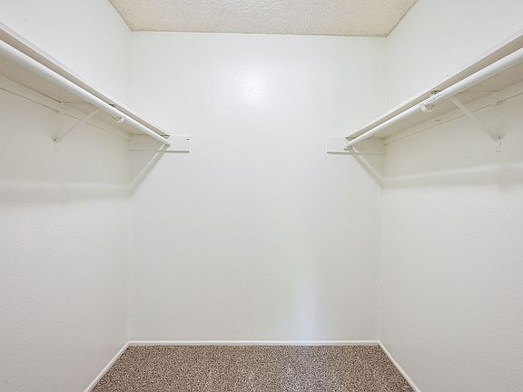 4th image of 17140 SW Heritage Ct #311-136
