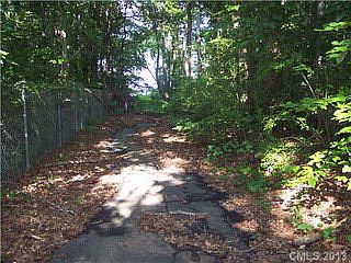 3rd image of Breezewood Dr