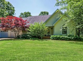 6318 Riverside Rd, Fennville, MI 49408