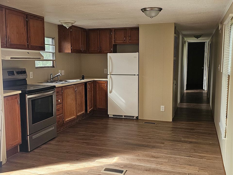 1st image of 21 Ray St