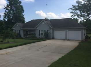 70 Shannons Ln, Comer, GA 30629