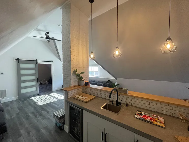 2949 N Cramer St #UPPER — Photo 2