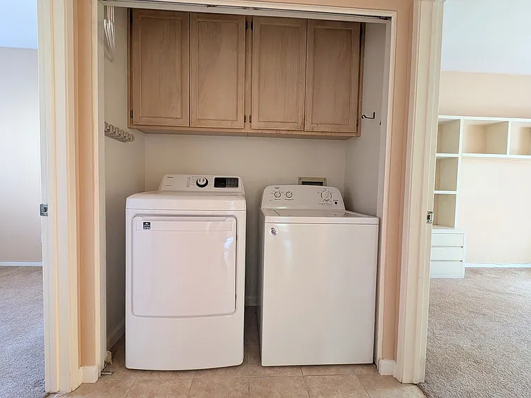 143 Tuscany Ct — Photo 12