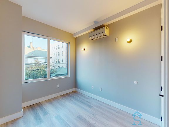 2nd image of 641 E 28th St #2F