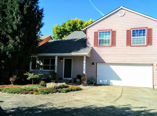 385 SE 71st Pl, Hillsboro, OR