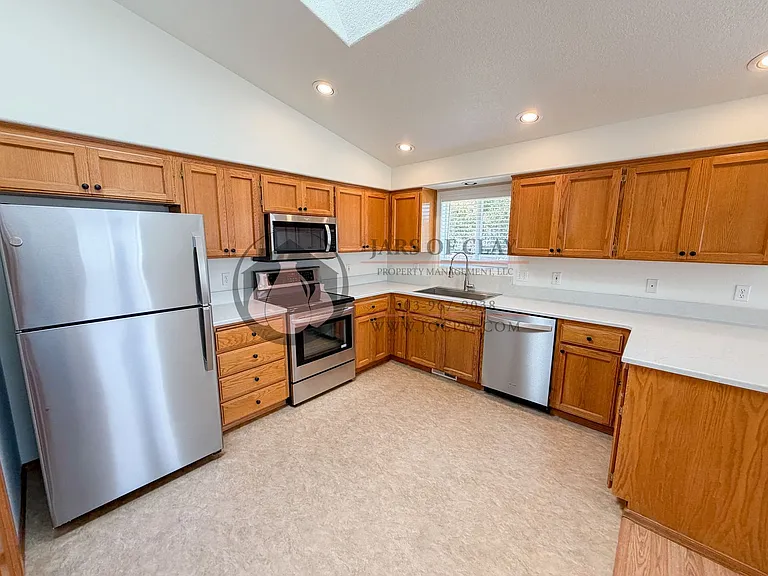 1981 Westport Ct NW — Photo 5