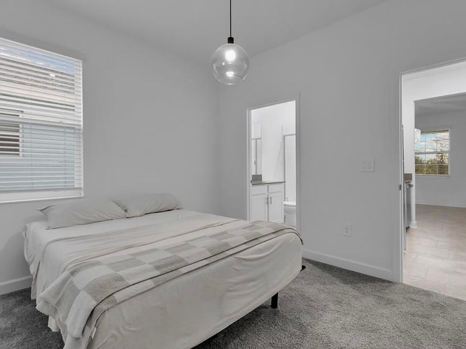1st image of 3050 Camden Way #1