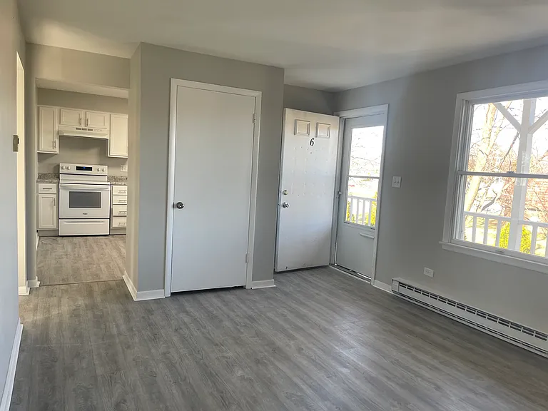 358 W Bethel Dr #6 — Photo 4